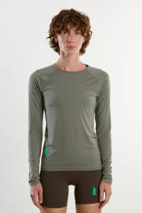 Aloe Vera Long-Sleeve Ultralight Fitted Tee – Oyster | Centre Commercial